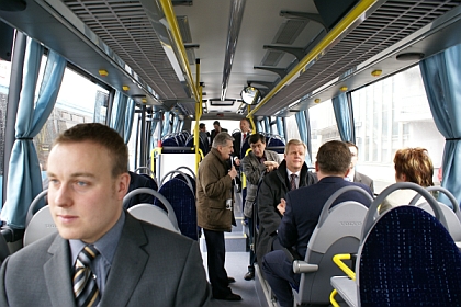 Tourbus převzal pět nových autobusů Volvo 8700LE