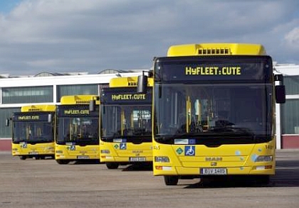 MAN / NEOMAN vysílá jeden z ICE vodíkových autobusů do Prahy na seminář (CZ+EN)