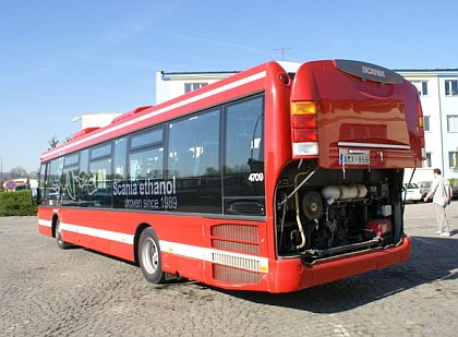 Ethanolový městský a příměstský seminízkopodlažní autobus Scania OmniLink (LE)