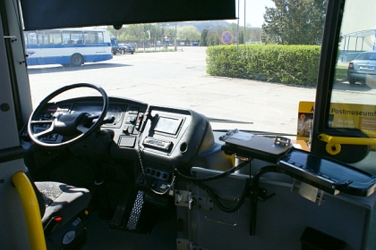 Ethanolový městský a příměstský seminízkopodlažní autobus Scania OmniLink (LE)