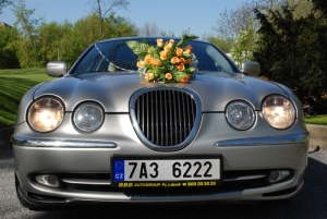 Škoda 706 RTO LUX ČSAD Jihotrans jako svatební vozidlo.