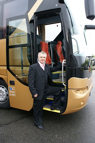 Flotilu společnosti Asiana  posilují dva autobusy Neoplan TOURLINER SHD L