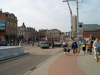 Pěší zóna a MHD -  příklad z Belgie.
