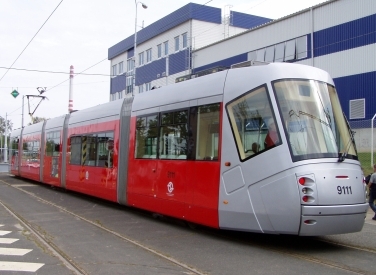 Design interiéru tramvaje 14 T pro Dopravní podnik hlavního města Prahy