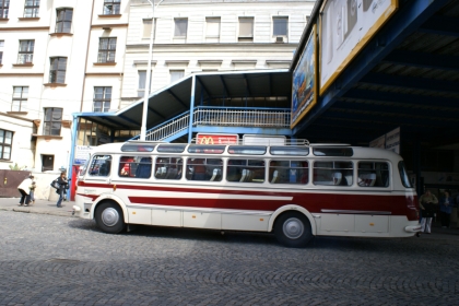 Autobus Škoda 706 RTO LUX společnosti Autobusy Karlovy Vary úspěšně