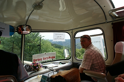 Autobus na nostalgické lince Praha - Karlovy Vary Florenc 13,30