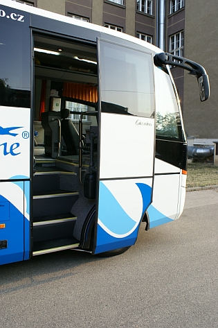 Podrobnosti k autobusu Beulas Gianino s podvozkem Mercedes-Benz Atego