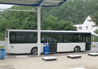 Záběry autobusu Crossway LE Interurbano ve Vysokém Mýtě.