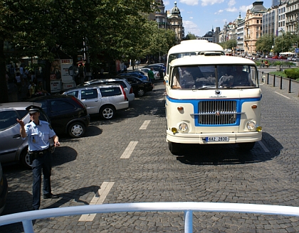 Vracíme se k 'velkým volantům' na Retro Prague: