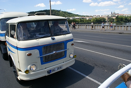 Vracíme se k 'velkým volantům' na Retro Prague: