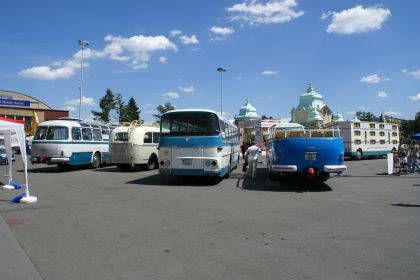 Vracíme se k 'velkým volantům' na Retro Prague: