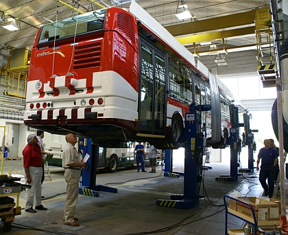 Třetí kloubový trolejbus Škoda 25 Tr Irisbus předán ve Škoda Electric Prešovu.