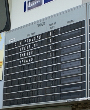 Nové informační obrazovky v hale Centrálního autobusového nádraží