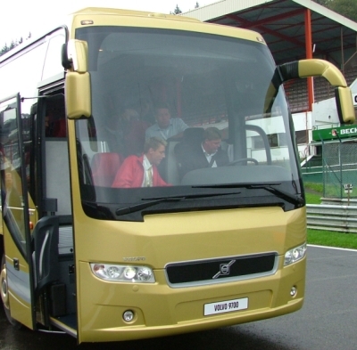Volvo Buses na Busworldu a autokar Volvo 9900 s novým designem. (CZ + EN)