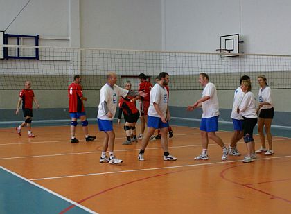 ... a ještě jednou volejbal. Záběry ze sportovní haly a ze školních tělocvičen.