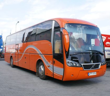 Novinka: Volvo B9R Elegance - španělská karosérie Sunsundegui.