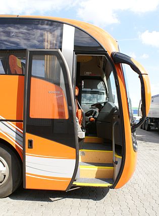 Novinka: Volvo B9R Elegance - španělská karosérie Sunsundegui.