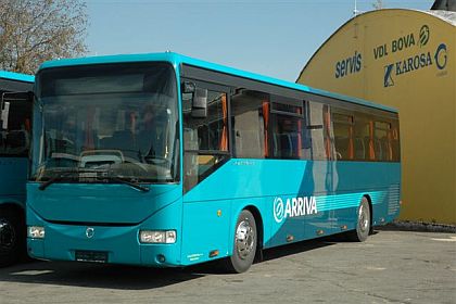 Fotografie z  předání prvních autobusů Irisbus Crossway v barvách