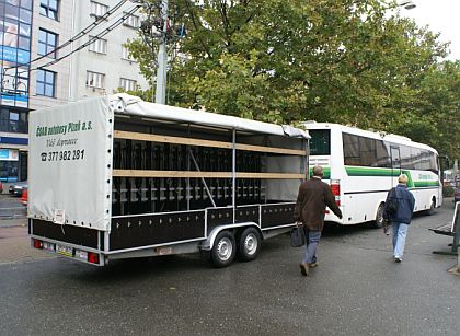 Autobusové záběry z regionálního veletrhu cestovního ruchu ITEP v Plzni.