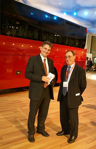 BUSworld 2007: Autokar Magelys z Irisbus Iveco.
