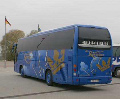 Coach Progress 2007: Autobusy na volné ploše.