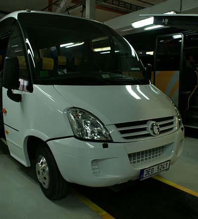 Na návštěvě ve společnosti TEZAS: Minibus Irisbus Iveco Daily Tourys.