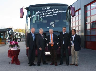 Rakouský dopravce Fischwenger převzal 2.11.2007 500. autokar Setra S 411 HD.