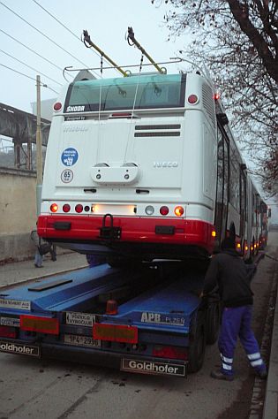 Škoda Electric expedovala první kloubové trolejbusy do Brna.