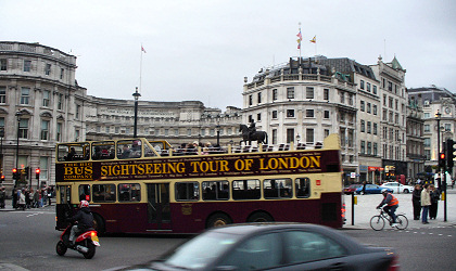 BUSportál SK: LONDON - Červená záplava doubledeckerů