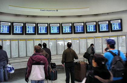 BUSportál SK: Victoria Coach Station LONDON