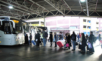 BUSportál SK: Victoria Coach Station LONDON