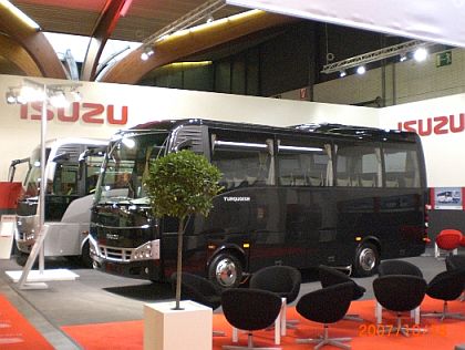 TURANCAR:Nový model autobusu ISUZU Turquoise označovaný jako Class III facelift