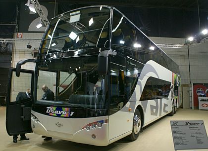 BUSWORLD 2007: Španělský nástavbář Ayats se v Česku uvedl do povědomí