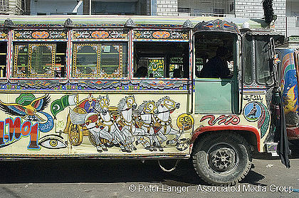 BUSportál SK: Fotky autobusov z Pakistanu.