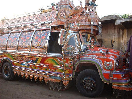 BUSportál SK: Fotky autobusov z Pakistanu.