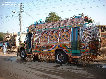 BUSportál SK: Fotky autobusov z Pakistanu.