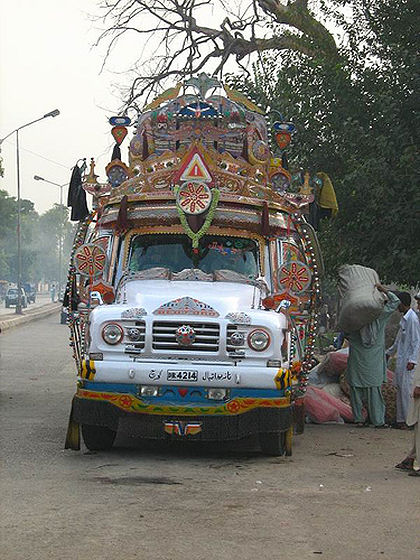 BUSportál SK: Fotky autobusov z Pakistanu.