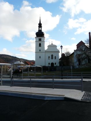 31.1. 2008 bylo slavnostně otevřeno nové autobusové nádraží ve Voticích