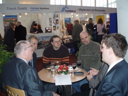 15.2.2008 byla podepsána Dohoda o integraci mezi Ústeckým a Středočeským krajem