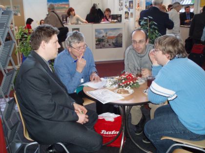 15.2.2008 byla podepsána Dohoda o integraci mezi Ústeckým a Středočeským krajem