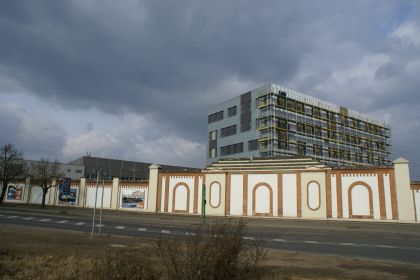 BUSportál se byl podívat na škodovácké billboardové leporelo v Plzni
