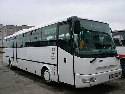 V přátelském fotbalovém halovém utkání mezi kolínskými autobusovými dopravci