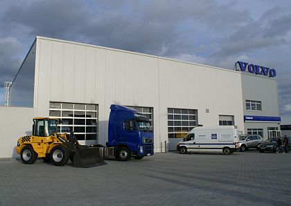 Volvo otevřelo nové prodejní a servisní centrum v západních Čechách u Plzně.