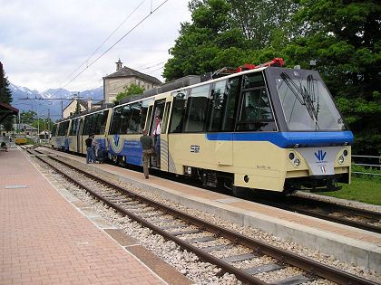 Nové soupravy se představily na úzkorozchodné trati Domodossola - Locarno.