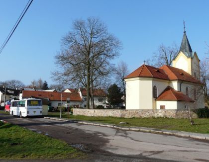 Nejen autobusový víkend v pražské hromadné dopravě v obrazech.