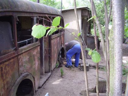 Záchranáři zachraňují nejen životy a  majetek, ale i autobusovou historii.