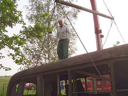 Záchranáři zachraňují nejen životy a  majetek, ale i autobusovou historii.