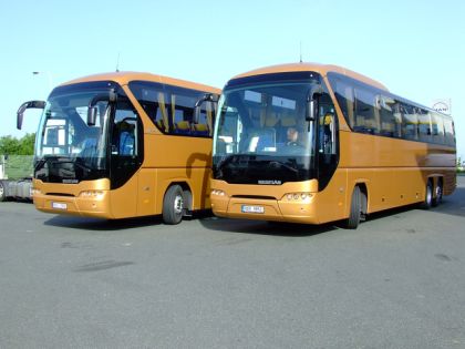 Další zlaté autokary Neoplan Tourliner &quot;Letuška&quot; pro Asianu