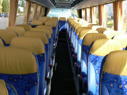 Další zlaté autokary Neoplan Tourliner "Letuška" pro Asianu