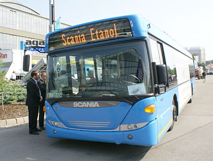 Městské, příměstské a linkové autobusy na veletrhu AUTOTEC 2008.